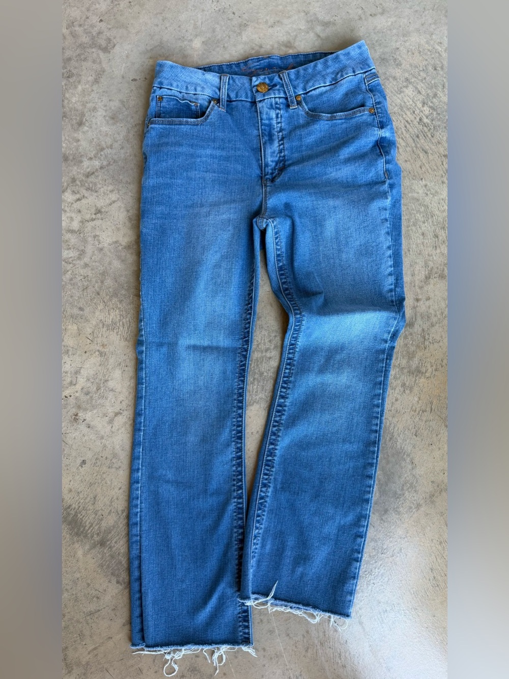 Seven7 Women's Denim Jeans Trio in Light to Dark Blue - Picture 6 of 7